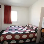 Revotel Centre Gare Et Congres 2*