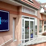 Revotel Centre Gare Et Congres Hotel