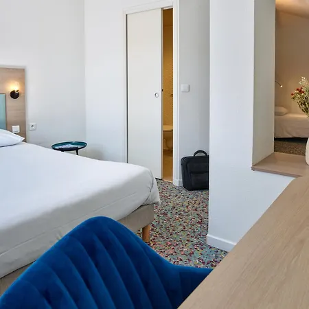 Revotel Centre Gare Et Congres 2*