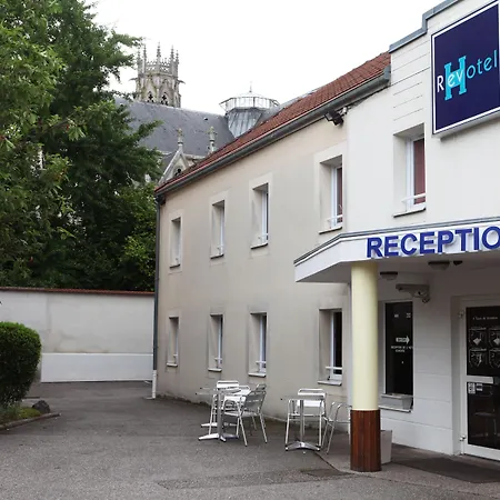 Revotel Centre Gare Et Congres Hotell 2*
