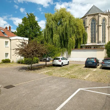 Revotel Centre Gare Et Congres