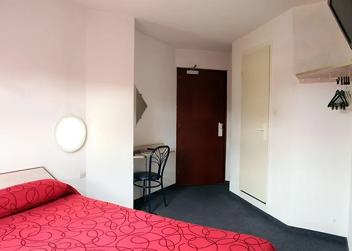 Hotel Revotel Centre Gare Et Congres 2*