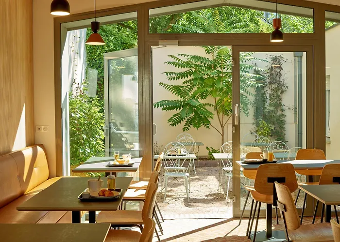 Revotel Centre Gare Et Congres Νανσύ