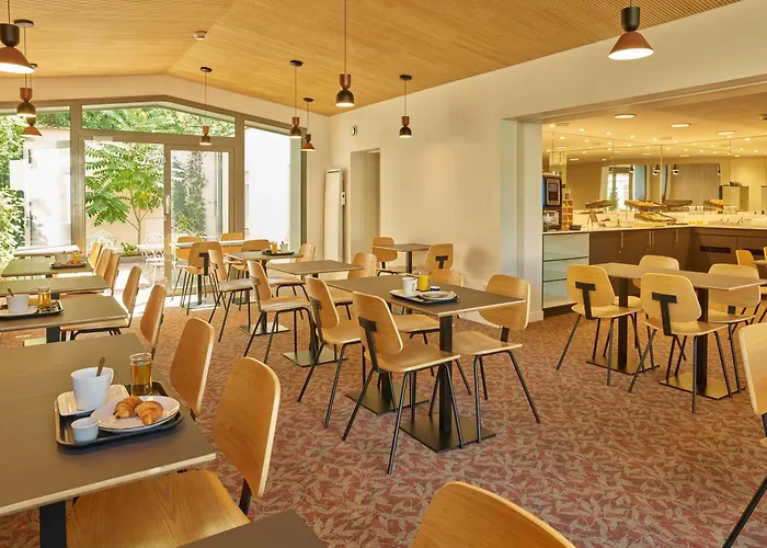 Revotel Centre Gare Et Congres