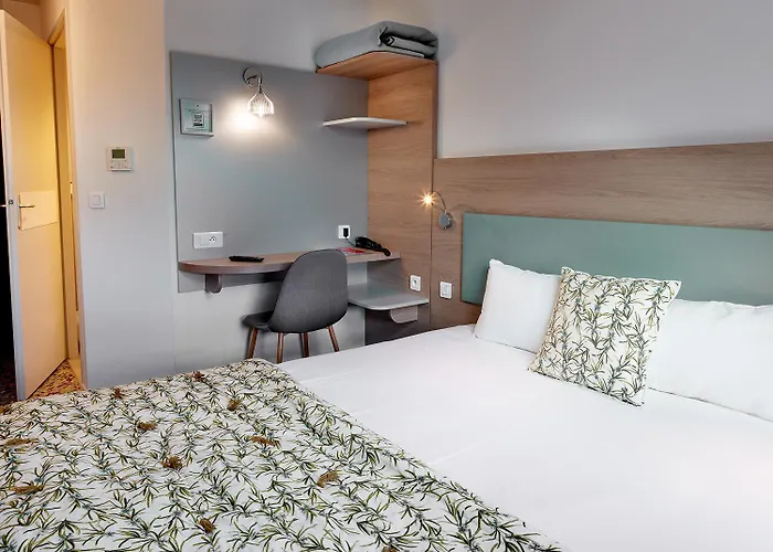 Hotel Revotel Centre Gare Et Congres