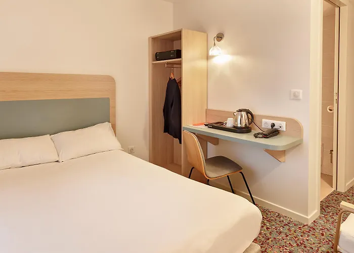 Revotel Centre Gare Et Congres