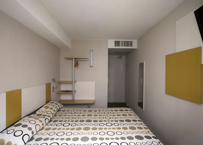 Revotel Centre Gare Et Congres Nancy