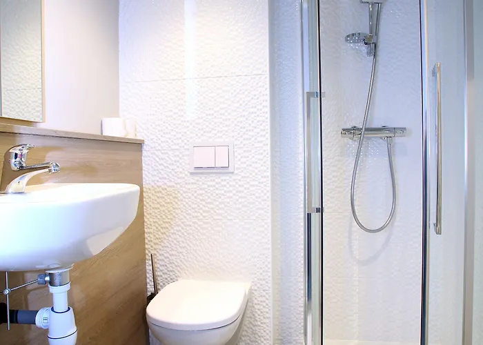 Revotel Centre Gare Et Congres Ξενοδοχείο 2*