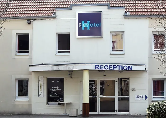 Revotel Centre Gare Et Congres Νανσύ